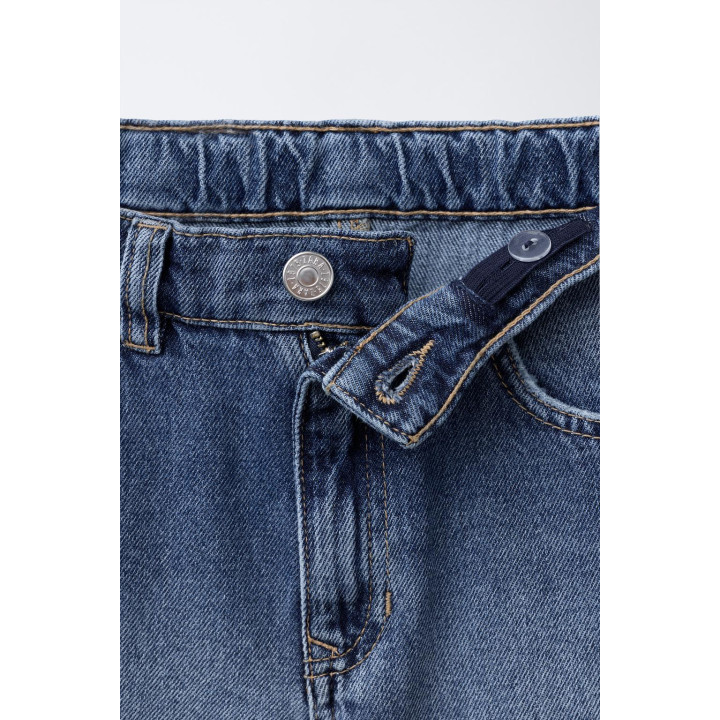 Джинсы широкого кроя с текстом