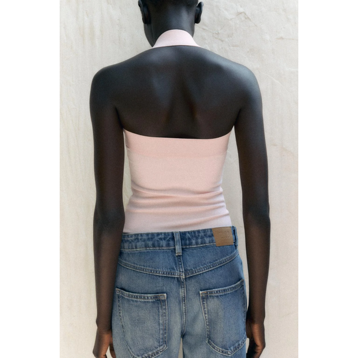 ЭЛАСТИЧНЫЙ ТОП С ГОРЛОВИНОЙ ХАЛТЕР