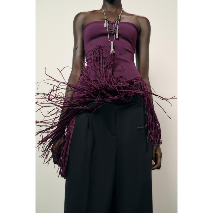 ЭЛАСТИЧНЫЙ ТОП-БАНДО С БАХРОМОЙ