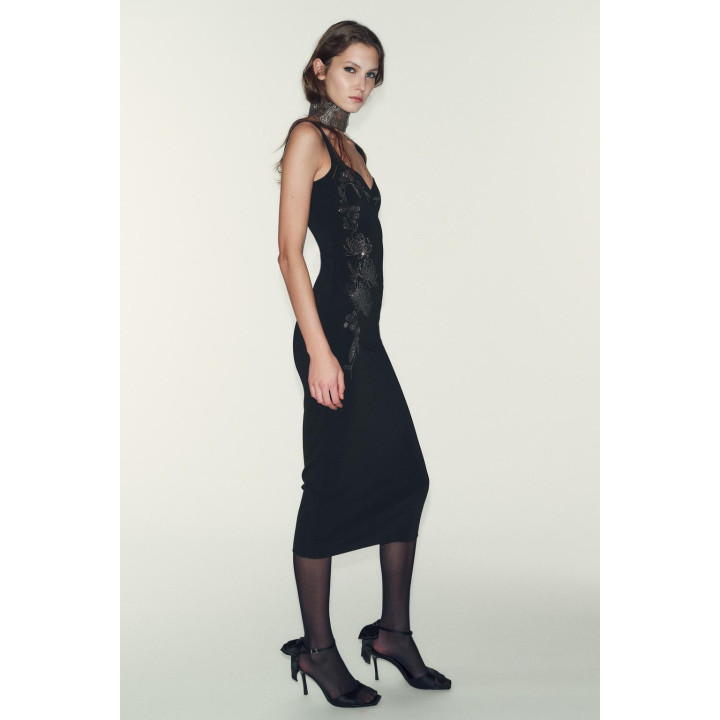 ПЛАТЬЕ МИДИ ИЗ ЭЛАСТИЧНОЙ ТКАНИ СО СТРАЗАМИ