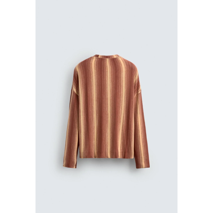 СВОБОДНАЯ ФУТБОЛКА В ПОЛОСКУ