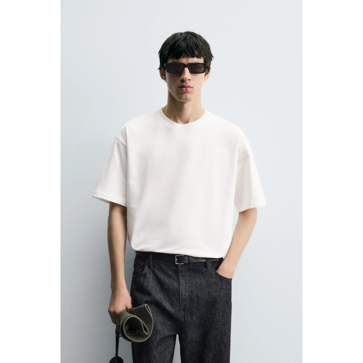 ФУТБОЛКА С ВЫШИТОЙ НАШИВКОЙ