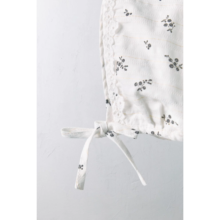 Бонет с блестящими цветами limited edition