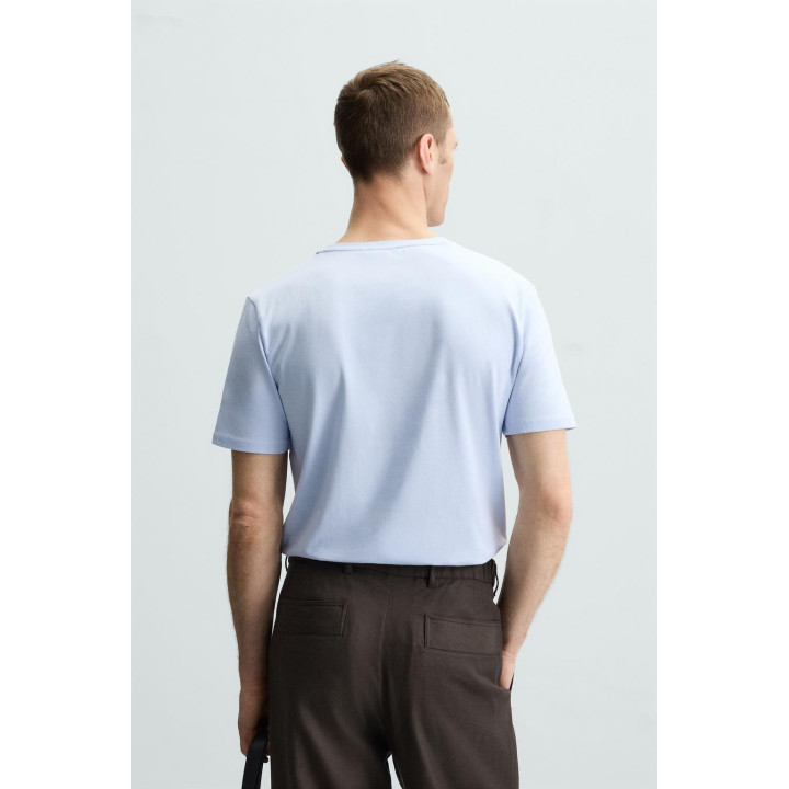 БАЗОВАЯ ПРИТАЛЕННАЯ ФУТБОЛКА SLIM FIT