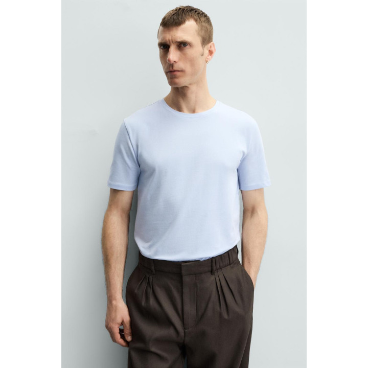 БАЗОВАЯ ПРИТАЛЕННАЯ ФУТБОЛКА SLIM FIT