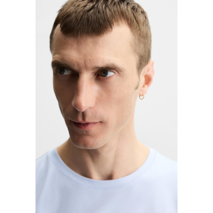 БАЗОВАЯ ПРИТАЛЕННАЯ ФУТБОЛКА SLIM FIT