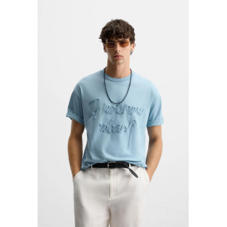 ФУТБОЛКА С РЕЛЬЕФНОЙ НАДПИСЬЮ