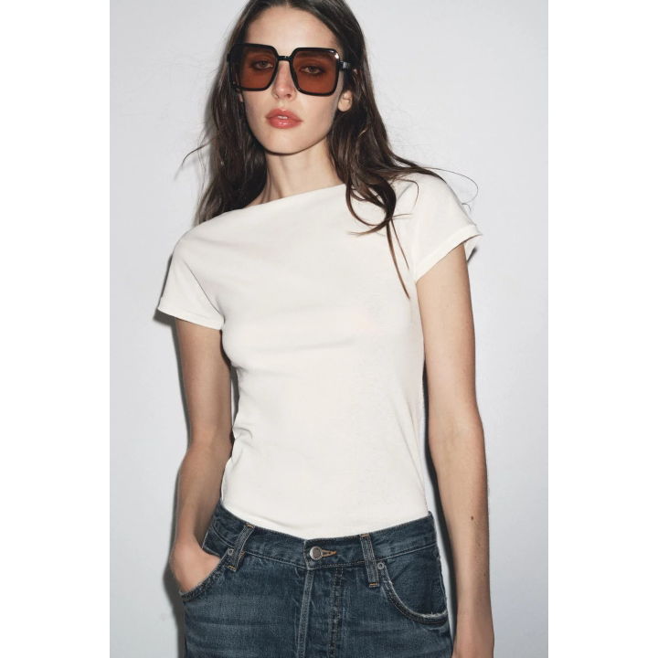 SHORT SLEEVE T-SHIRT