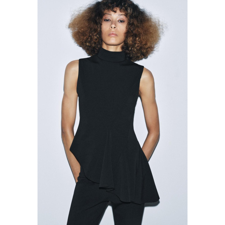 ТОП С БАСКОЙ БЕЗ РУКАВОВ