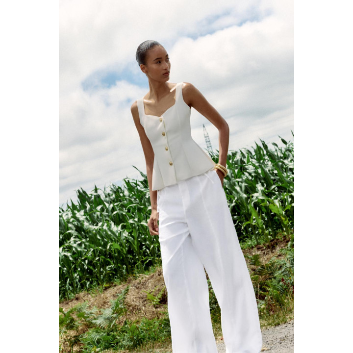 ЭЛАСТИЧНЫЙ ТОП-ЖИЛЕТ С БАСКОЙ