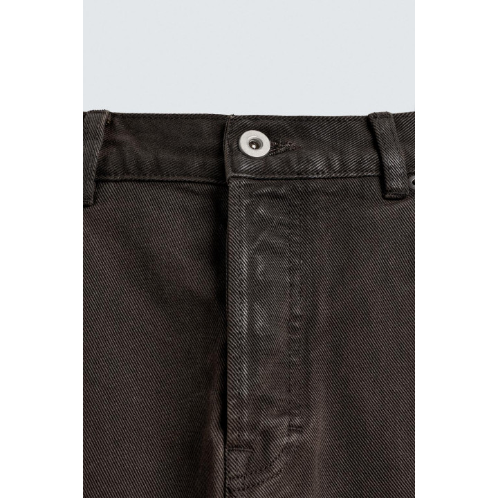 ДЖИНСЫ STRAIGHT FIT С ВОЩЕНЫМ ПОКРЫТИЕМ