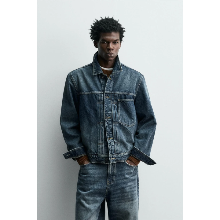 ДЖИНСОВАЯ КУРТКА СО СКЛАДКАМИ