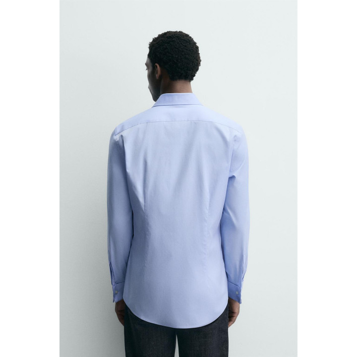 РУБАШКА ИЗ РЕЛЬЕФНОЙ ТКАНИ С МАНЖЕТАМИ ПОД ЗАПОНКИ