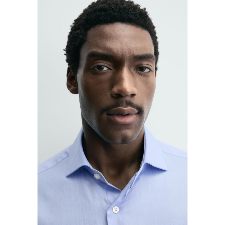 РУБАШКА ИЗ РЕЛЬЕФНОЙ ТКАНИ С МАНЖЕТАМИ ПОД ЗАПОНКИ