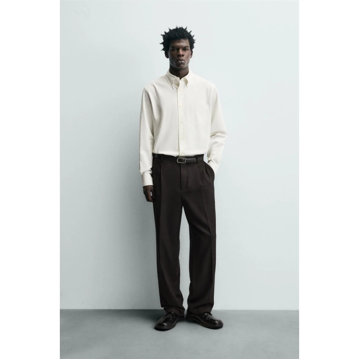 РУБАШКА КЛАССИЧЕСКОГО КРОЯ ИЗ РЕЛЬЕФНОЙ ТКАНИ ЛИМИТИРОВАННАЯ СЕРИЯ