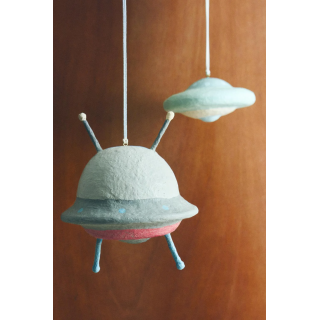 SET OF FLYING SAUCERS (SET OF 2)