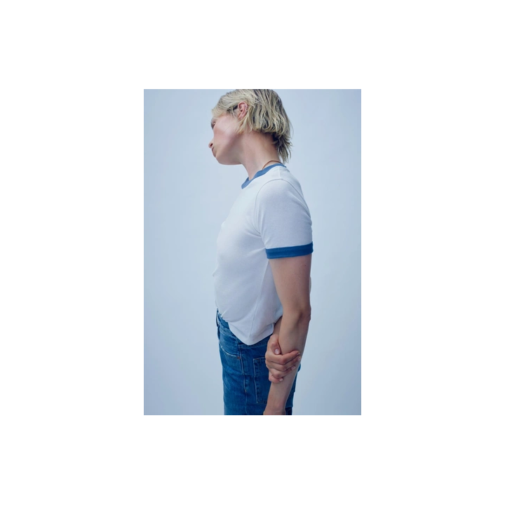 ФУТБОЛКА С ЭФФЕКТОМ ПОТЕРТОСТИ И РУБЧИКОМ