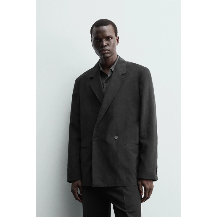 СТРУЯЩИЙСЯ КОСТЮМНЫЙ БЛЕЙЗЕР