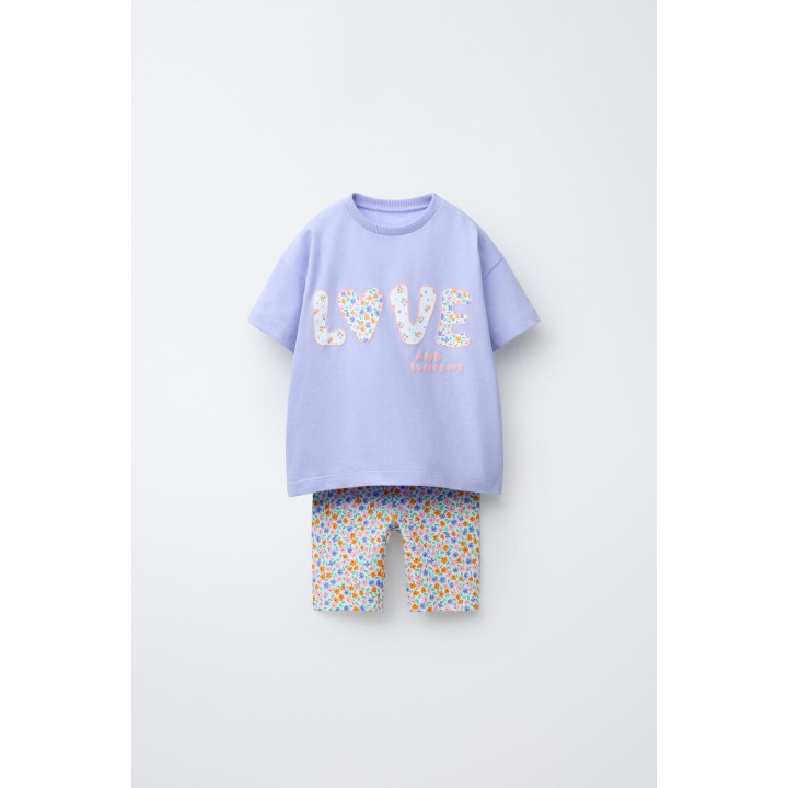 КОМПЛЕКТ ДЛЯ БЕГА, ФУТБОЛКА И ВЕЛОСИПЕДНЫЕ ЛЕГИНСЫ С ПРИНТОМ