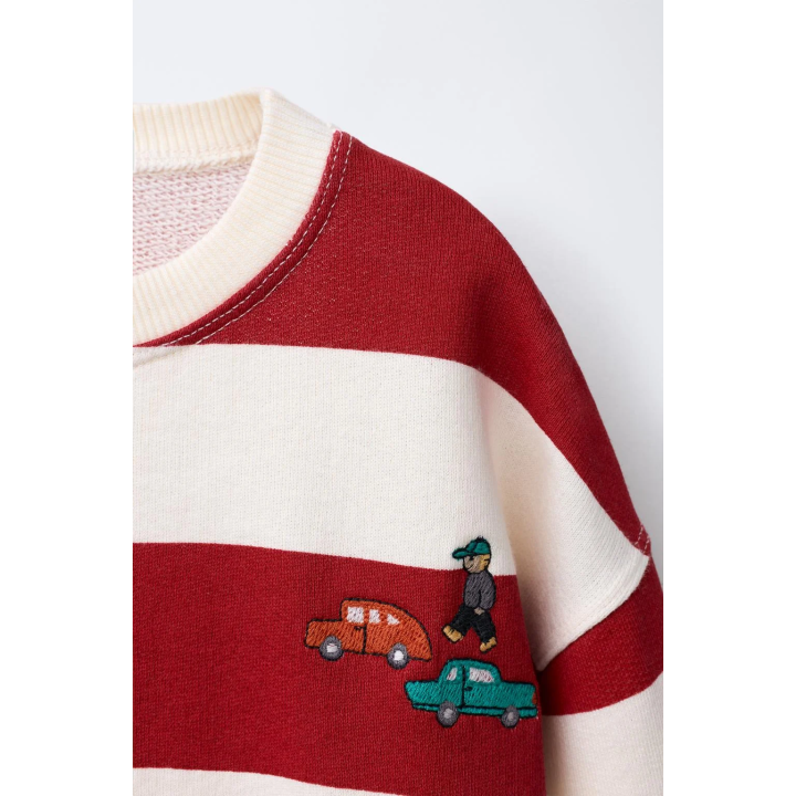 ТОЛСТОВКА В ПОЛОСКУ С ВЫШИВКОЙ