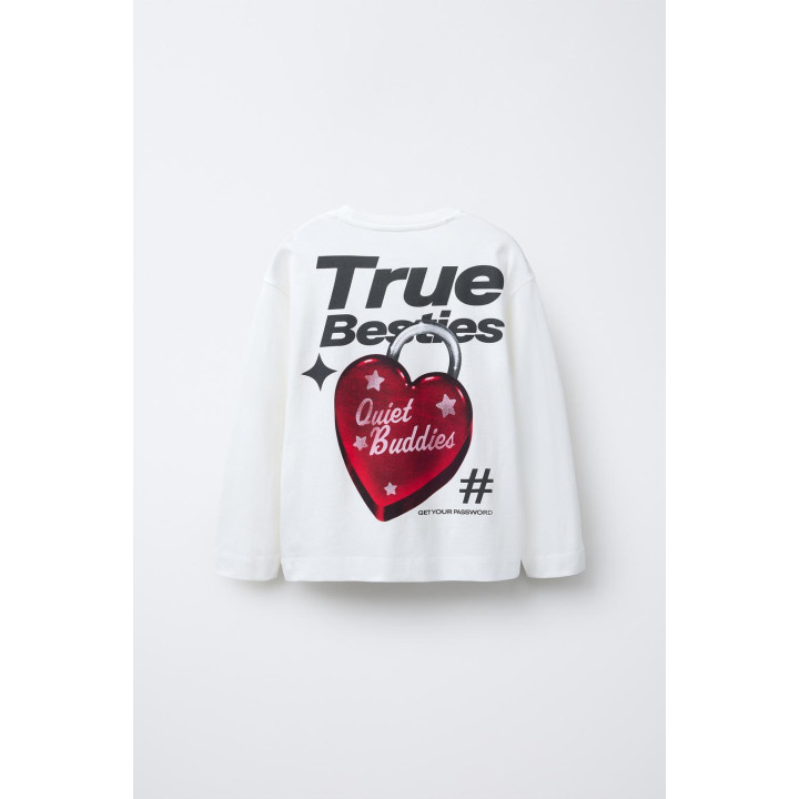 Футболка с принтом замка в форме сердца