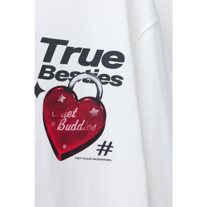 Футболка с принтом замка в форме сердца