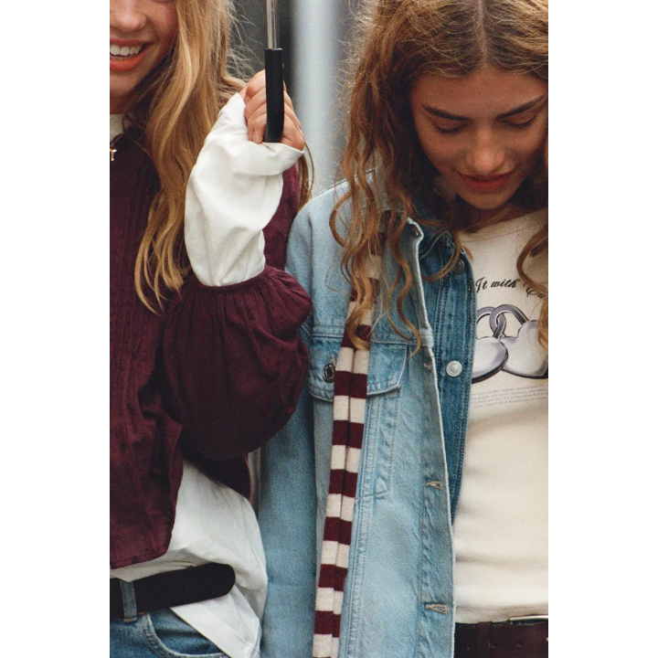 ФУТБОЛКА В РУБЧИК С СЕРДЦАМИ И ТЕКСТОМ