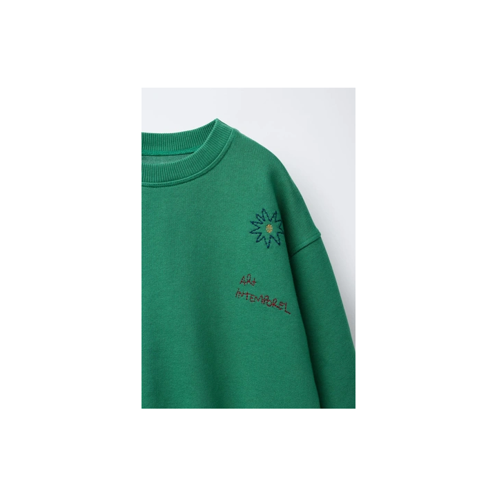 ТОЛСТОВКА С ВЫШИВКОЙ