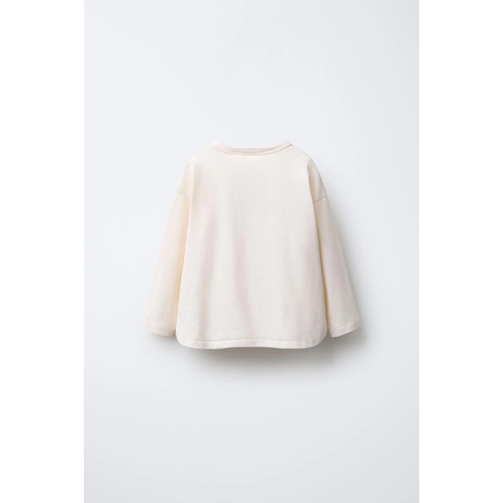 ЛОНГСЛИВ С ВЫШИВКОЙ В ВИДЕ ДОМИКА