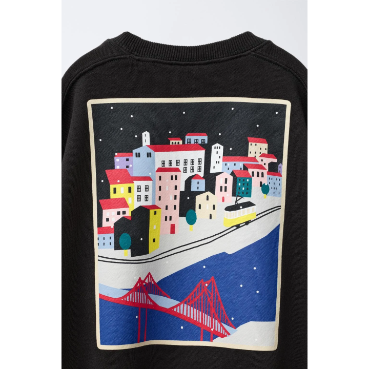 ТОЛСТОВКА С ПРИНТОМ «ГОРОД ЛИССАБОН»