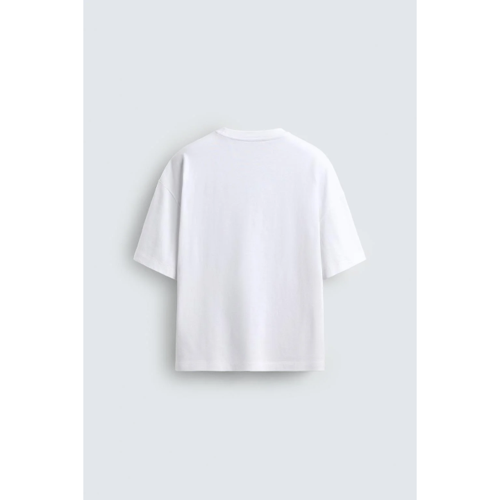 Футболка с контрастным принтом