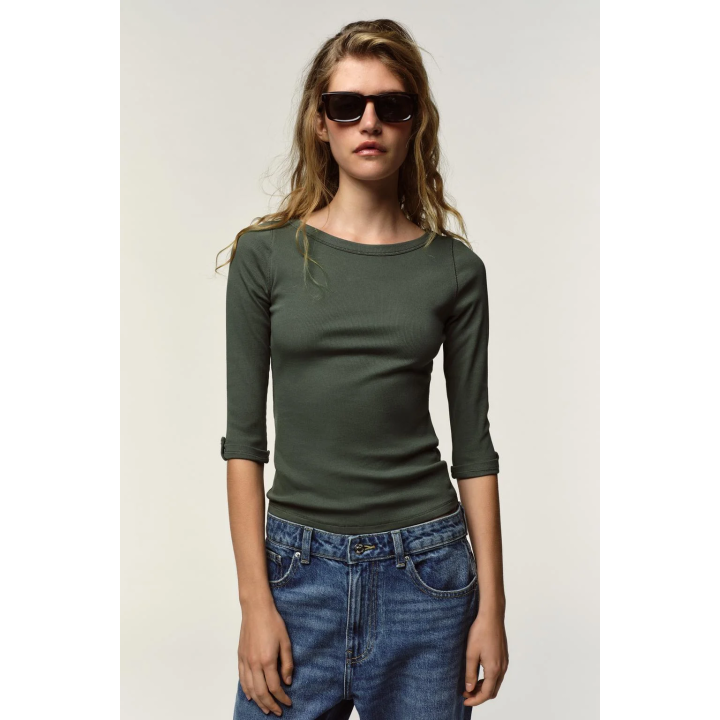 ФУТБОЛКА В РУБЧИК С ПУГОВИЦАМИ