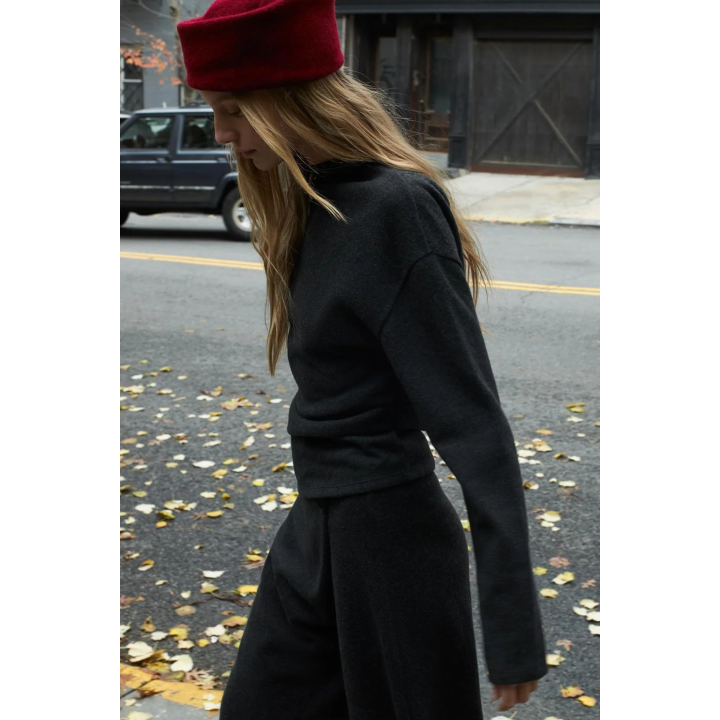 МЯГКИЙ ТОП СО СБОРКАМИ