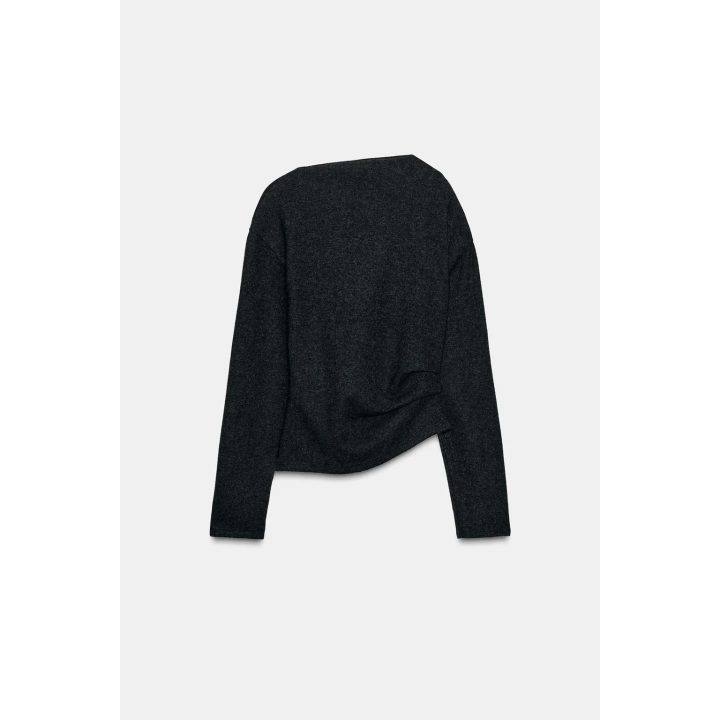 МЯГКИЙ ТОП СО СБОРКАМИ