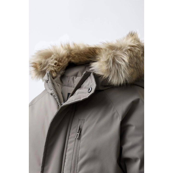 ПАРКА С КАПЮШОНОМ И СЪЕМНЫМ ИСКУССТВЕННЫМ МЕХОМ WATER REPELLENT