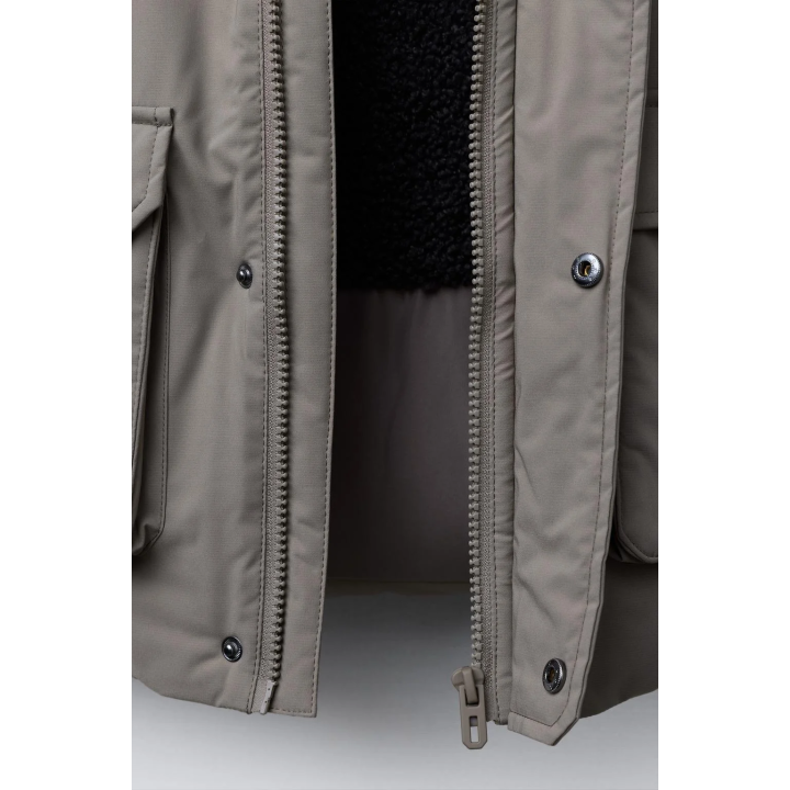 ПАРКА С КАПЮШОНОМ И СЪЕМНЫМ ИСКУССТВЕННЫМ МЕХОМ WATER REPELLENT