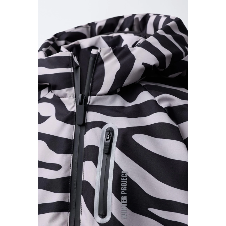 ВОДОНЕПРОНИЦАЕМАЯ И ВЕТРОЗАЩИТНАЯ ЛЫЖНАЯ КУРТКА С ПРИНТОМ ЗЕБРЫ