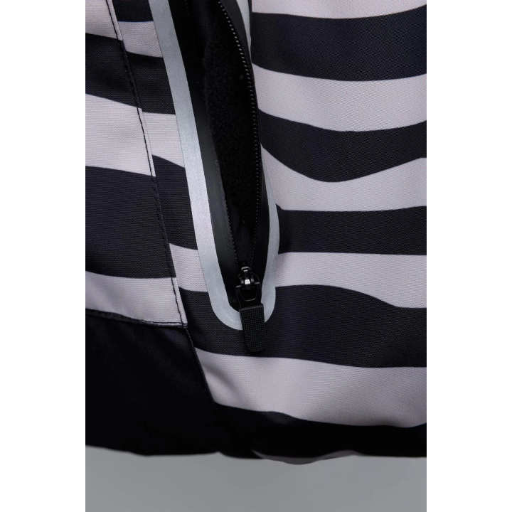 ВОДОНЕПРОНИЦАЕМАЯ И ВЕТРОЗАЩИТНАЯ ЛЫЖНАЯ КУРТКА С ПРИНТОМ ЗЕБРЫ