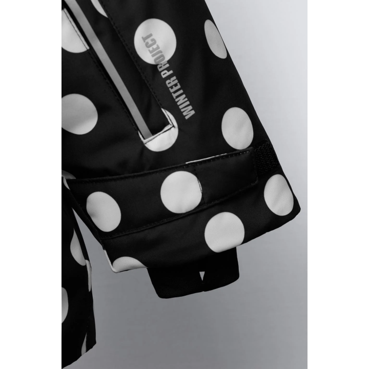 ВОДО- И ВЕТРОНЕПРОНИЦАЕМАЯ ЛЫЖНАЯ КУРТКА В ГОРОШЕК