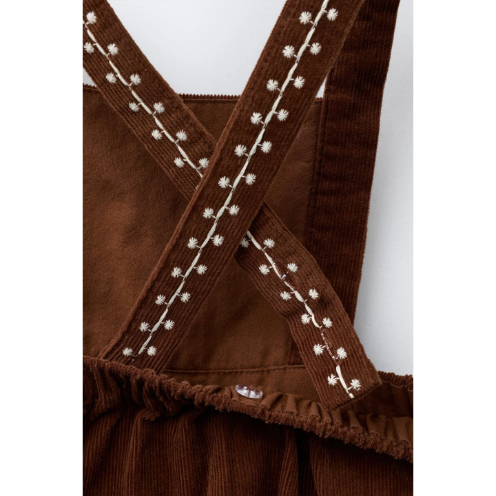 ВЕЛЬВЕТОВЫЙ САРАФАН С ВЫШИВКОЙ