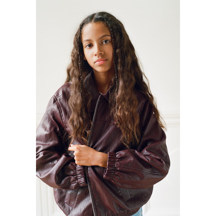 БОМБЕР ИЗ ИСКУССТВЕННОЙ КОЖИ