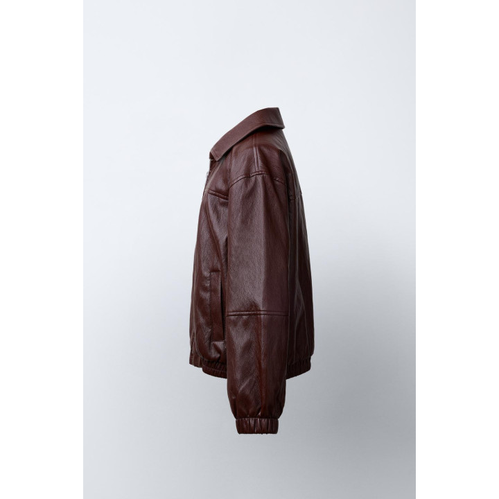 БОМБЕР ИЗ ИСКУССТВЕННОЙ КОЖИ