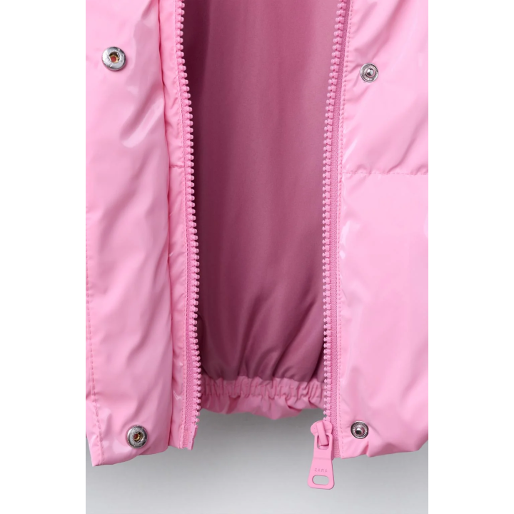 СТЕГАНАЯ КУРТКА С БЛЕСТЯЩЕЙ ОТДЕЛКОЙ