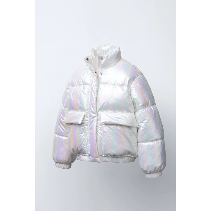 СТЕГАНАЯ КУРТКА С БЛЕСТЯЩЕЙ ОТДЕЛКОЙ