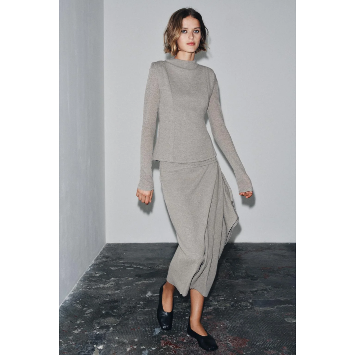 ТОП С ДВОЙНЫМИ ДЛИННЫМИ РУКАВАМИ