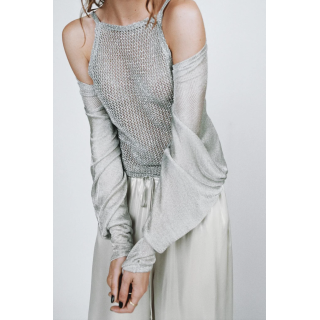 ВЯЗАНЫЙ ТОП С МЕТАЛЛИЗИРОВАННОЙ НИТЬЮ