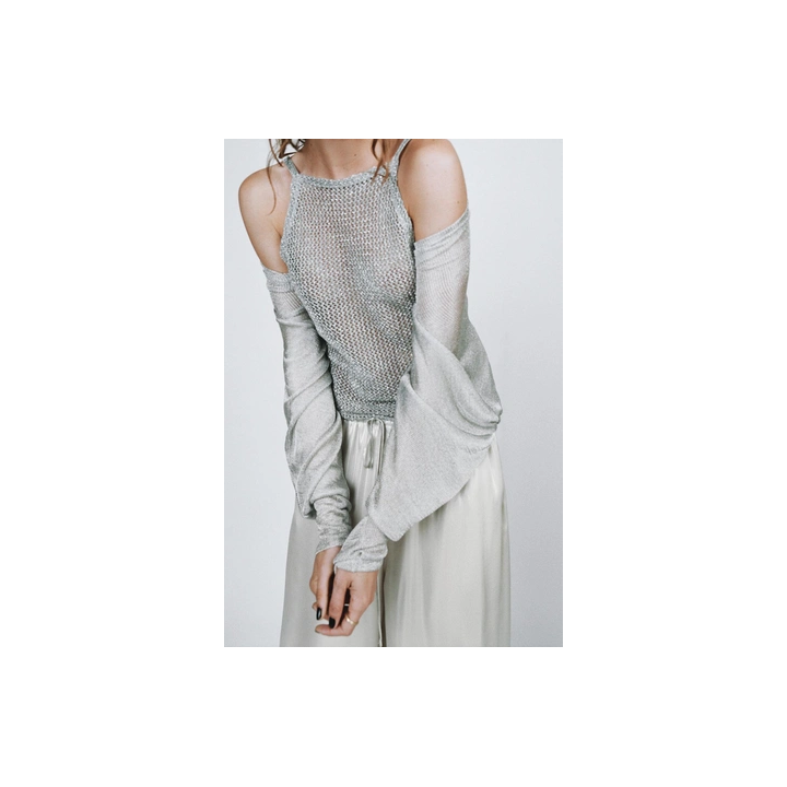 ВЯЗАНЫЙ ТОП С МЕТАЛЛИЗИРОВАННОЙ НИТЬЮ