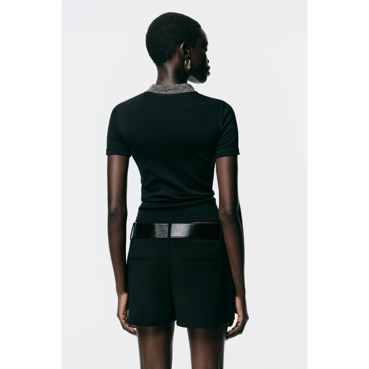 Футболка с металлической нитью