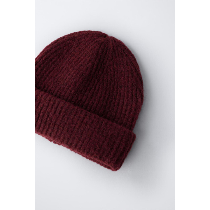 Шапка с отворотом из основной вязки