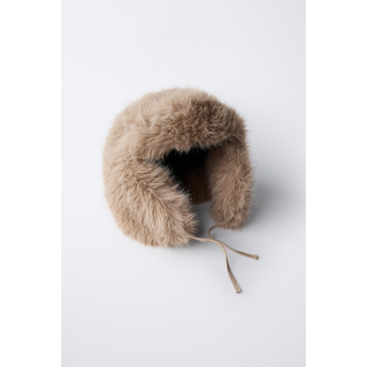 Шапка из искусственного меха коллекции ski